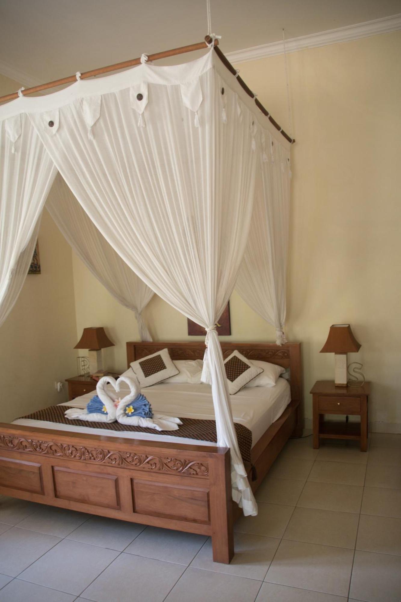 Guesthouse Rumah Senang Kalibaru Екстер'єр фото