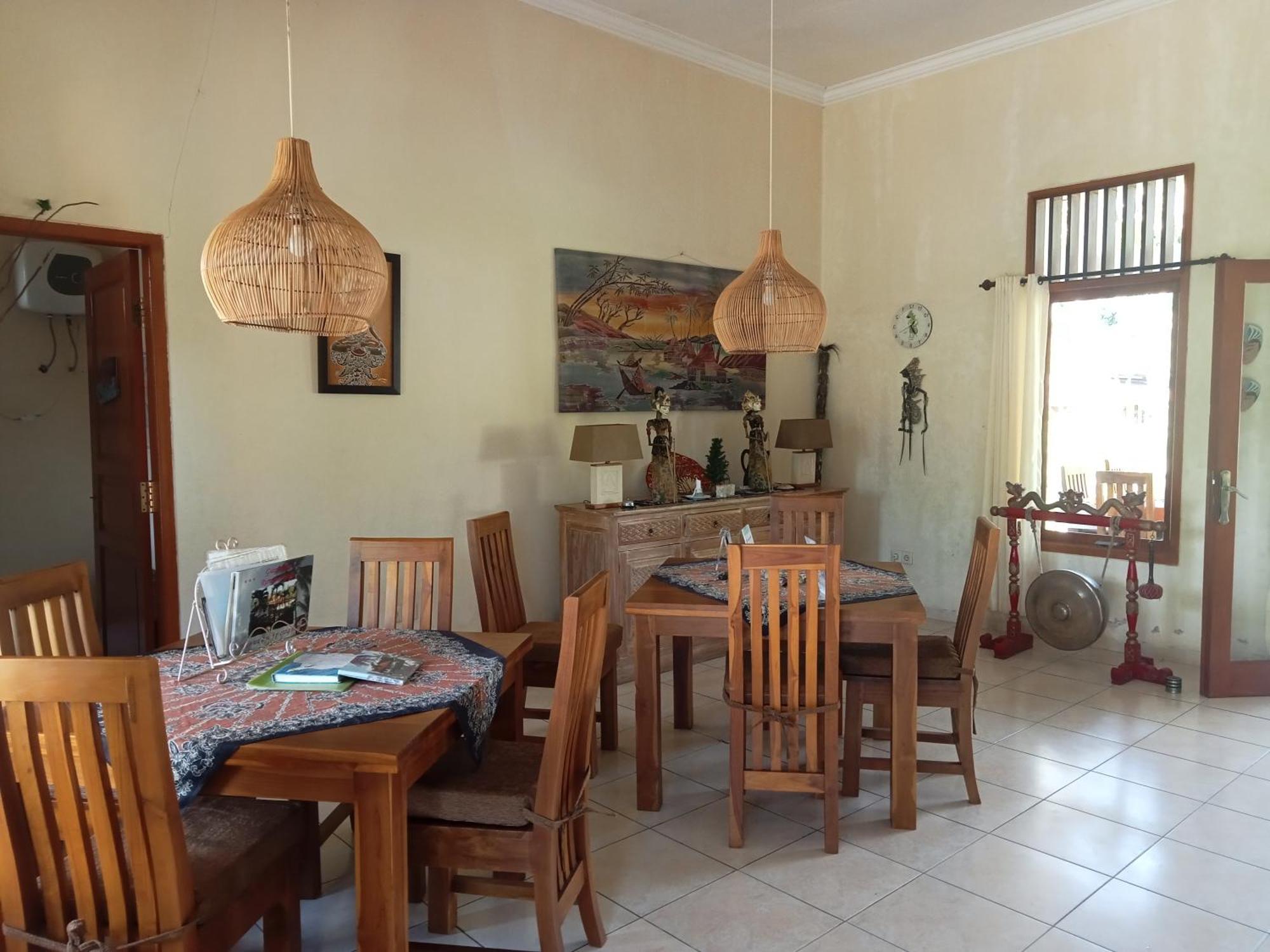Guesthouse Rumah Senang Kalibaru Екстер'єр фото