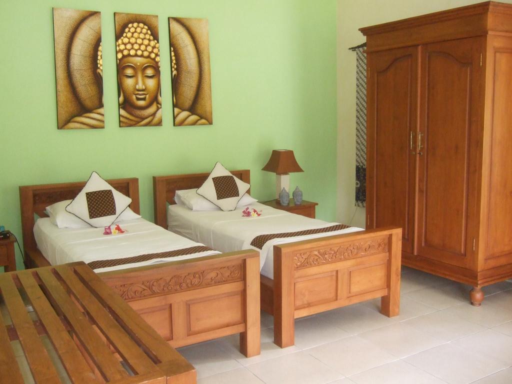 Guesthouse Rumah Senang Kalibaru Екстер'єр фото