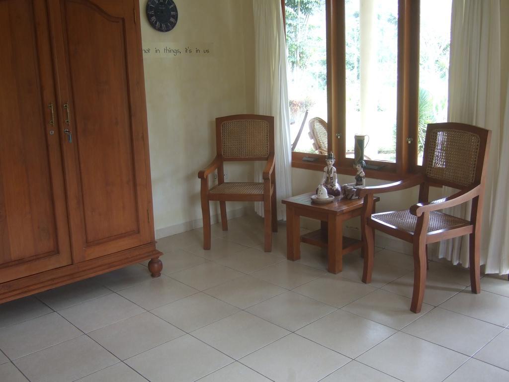 Guesthouse Rumah Senang Kalibaru Екстер'єр фото